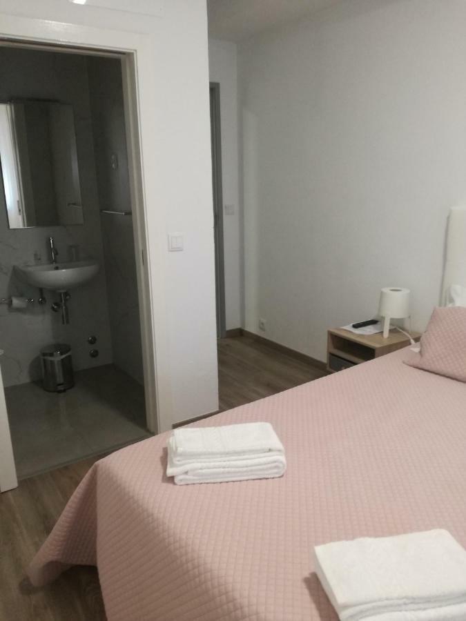 Baixinho Guest House ヴィラ・プライア・デ・アンコラ エクステリア 写真